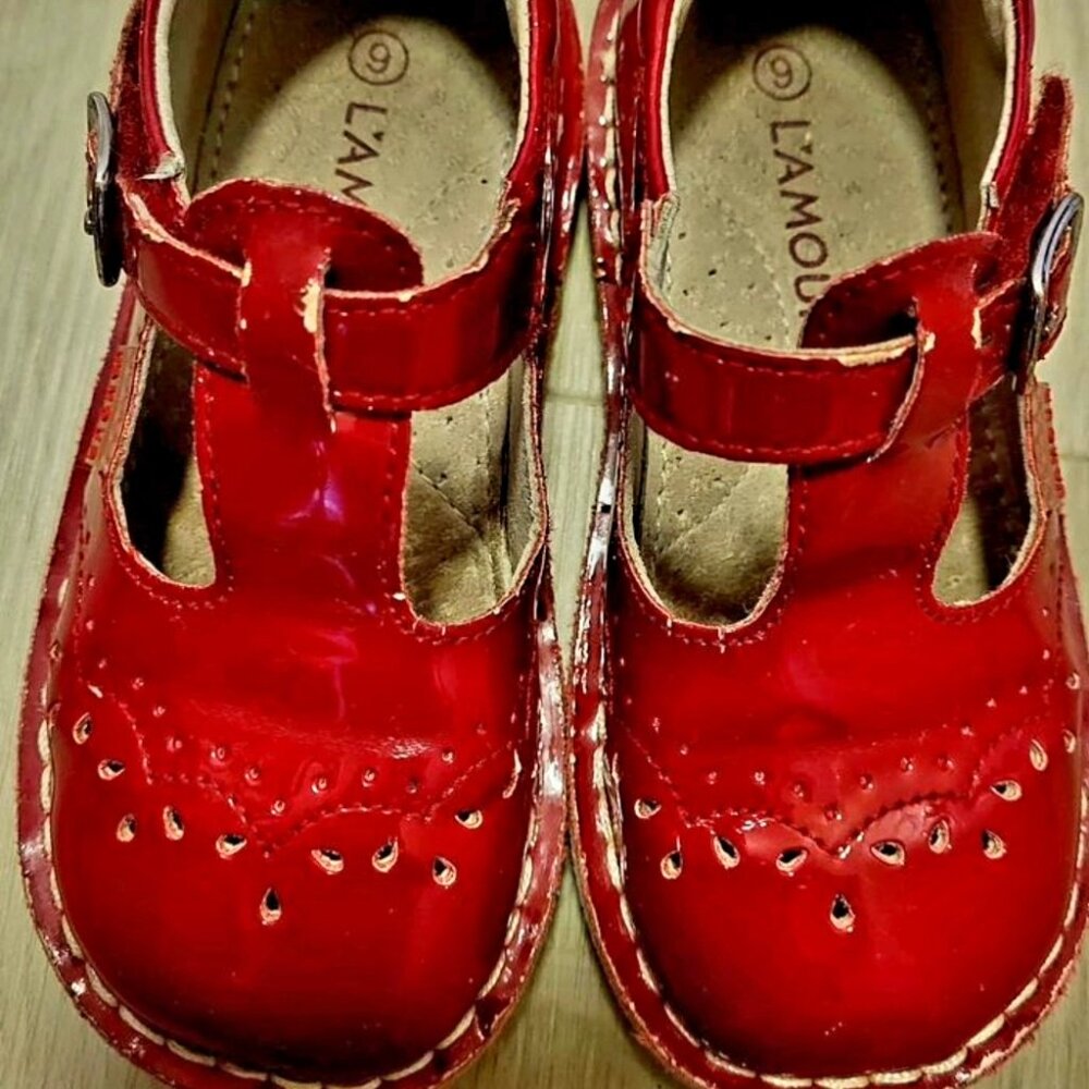 Girls' Patent Leather T-Strap Velcro Shoes Size 9